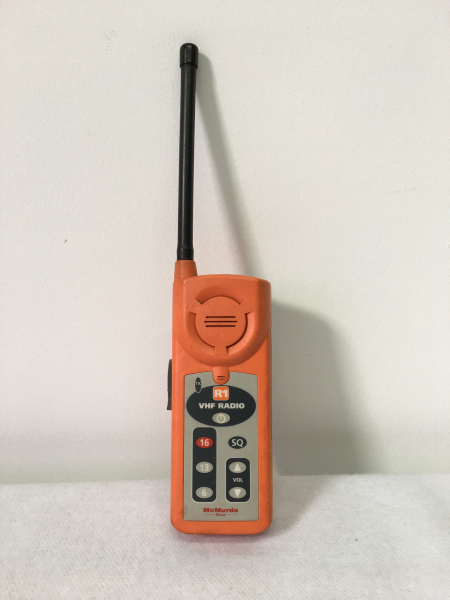 Mc Murdo Handheld VHF R1